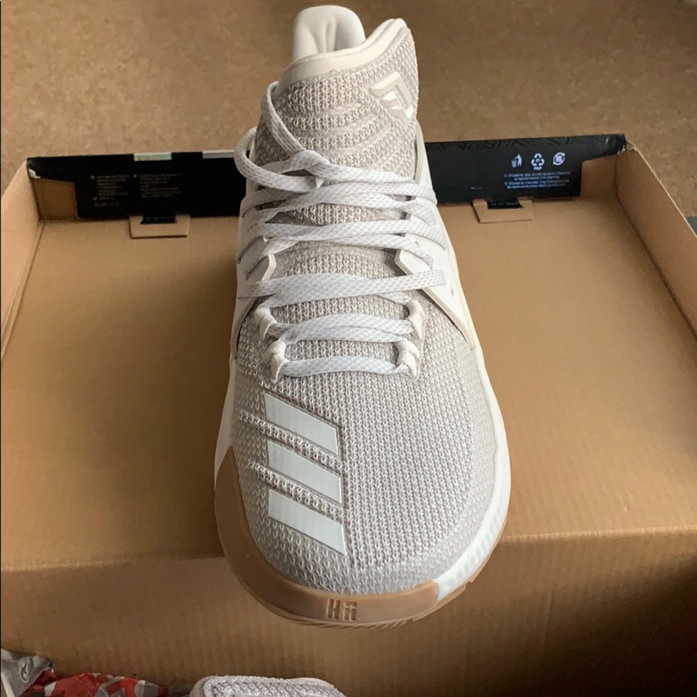 D Lillard 3 Brand new